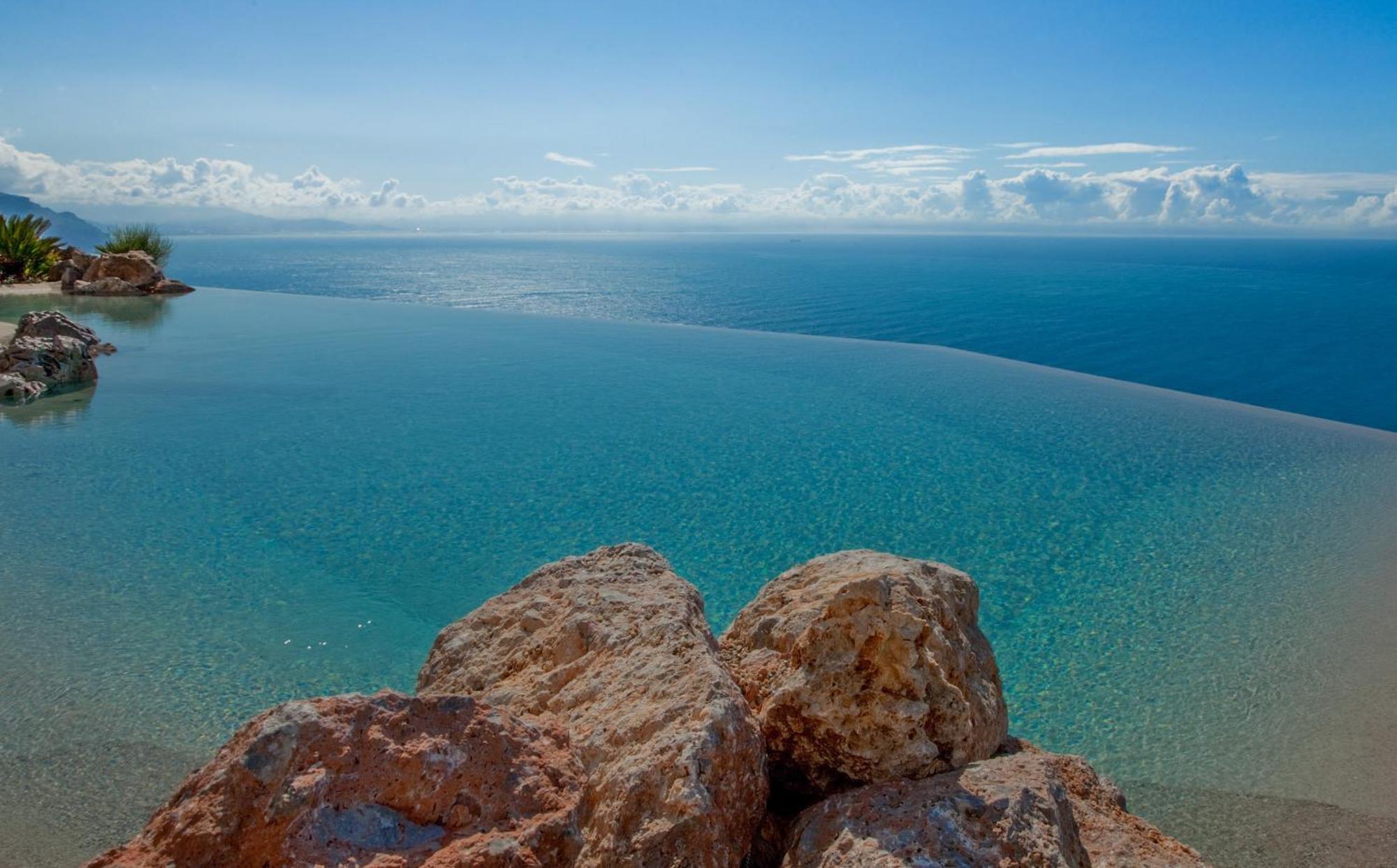 Monastero Santa Rosa Hotel & Spa Конка-дей-Марини Экстерьер фото