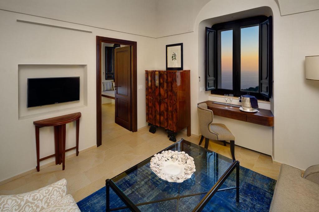 Monastero Santa Rosa Hotel & Spa Конка-дей-Марини Номер фото